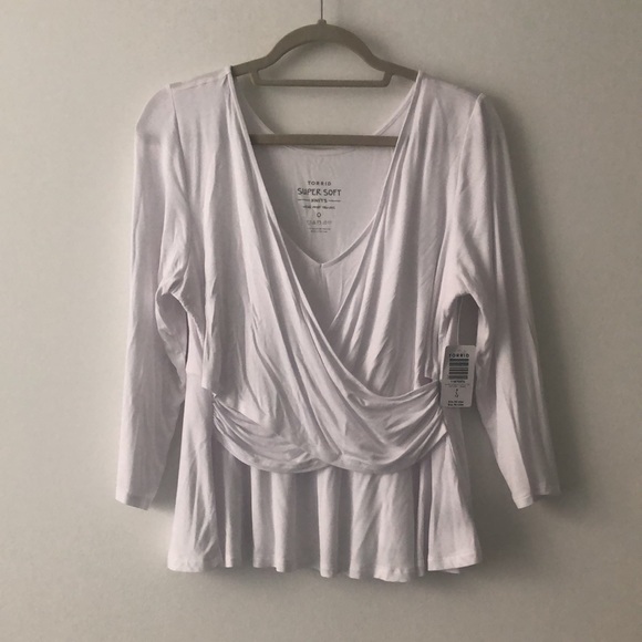COPY - *NWT* SUPER SOFT WHITE SURPLICE PEPLUM TOP - Picture 5 of 7